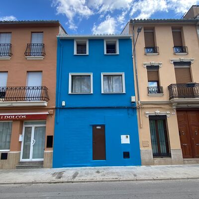 Pintura y refacción de fachada