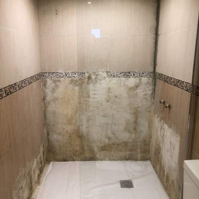 REVESTIMIENTO VERTICAL MICROCEMENTO
