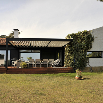 Porche Jardín
