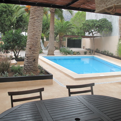 Proyecto de piscina y jardín