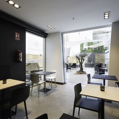 REFORMA BRINGANTIUM LOUNGE EN SANTA CRISTINA (OLEIROS)