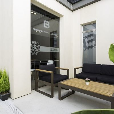 REFORMA BRINGANTIUM LOUNGE EN SANTA CRISTINA (OLEIROS)