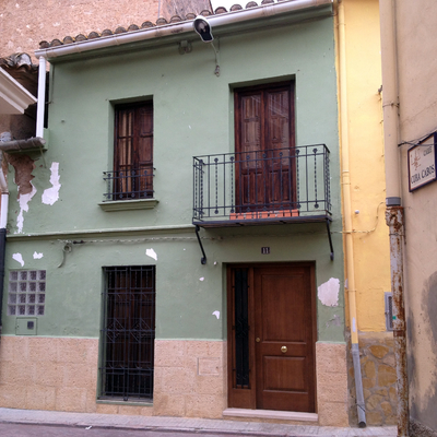 Restauracion de fachada casa pueblo