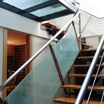 Suelos pisables  y escalera  en cristal Securizado 