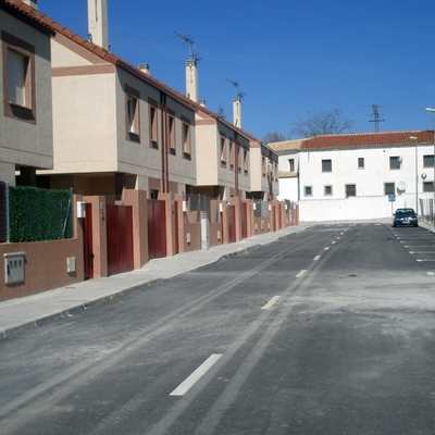 URBANIZACIÓN Y VIVIENDAS "LOS CURAS". (CAMARENILLA)