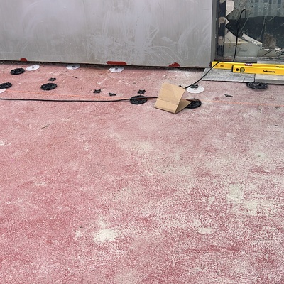 TERRAZA CON ELEVACIÓN DE SUELO Y NIVELADO