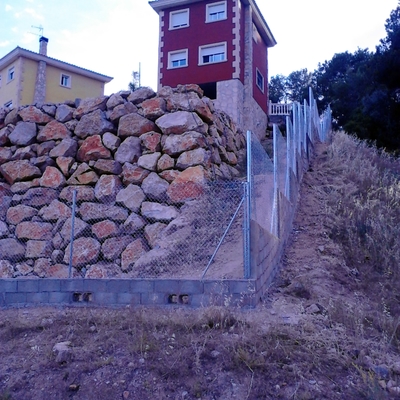 Vallado En Desnivel