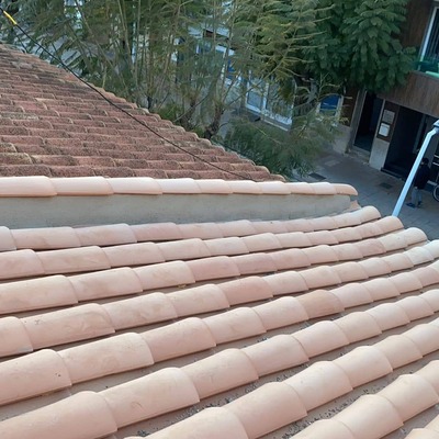 Rehabilitación integral de cubierta inclinada con refuerzo estructural y aislamiento térmico en vivienda unifamiliar - Port de Pollença