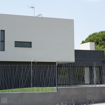 VIVENDA UNIFAMILIAR