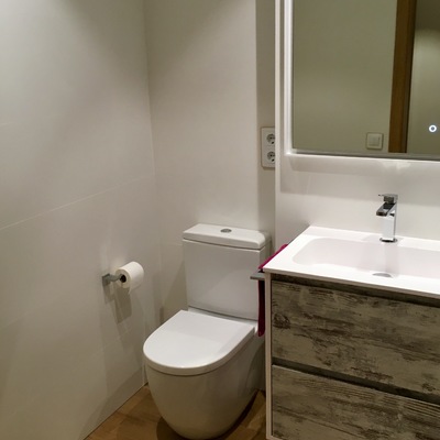WC Roca Meridian