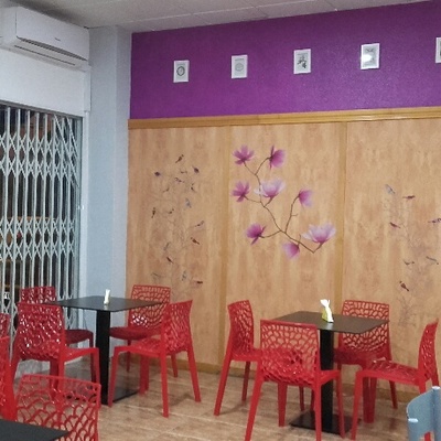 Zona de mesas de confiteria