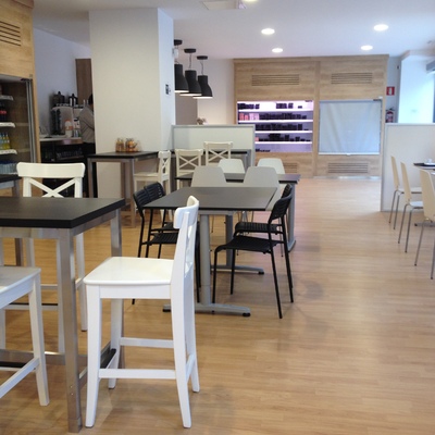Zona tienda y comedor