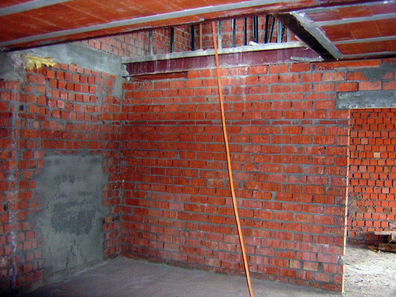 2008. Construccion de vivienda de piedra