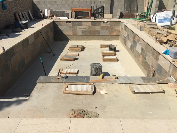 Foto: Alicatado de Paredes de Piscinas Reypool #1668399 - Habitissimo