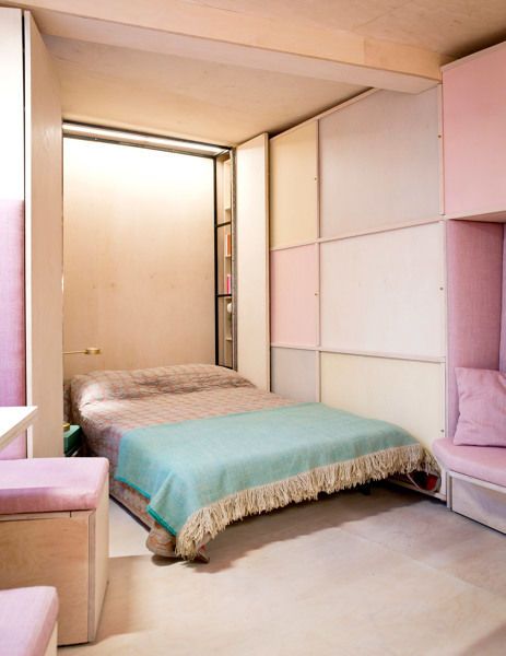 Cama integrada al salón
