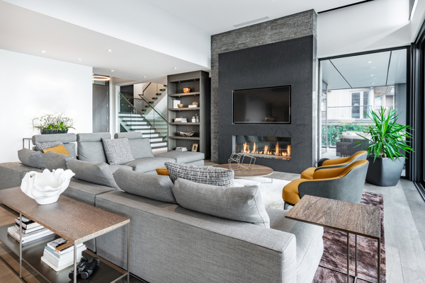 15 ideas de decoración de salones con chimenea bonitos