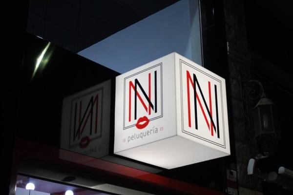 DISEÑO DE CARTELERÍA EXTERIOR