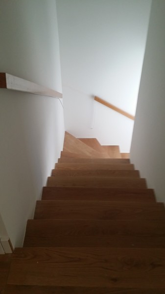 ESCALERA DE ROBLE