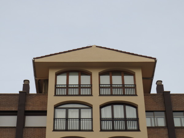 Hastial edificio. 