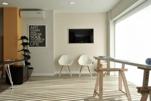 Interior 5