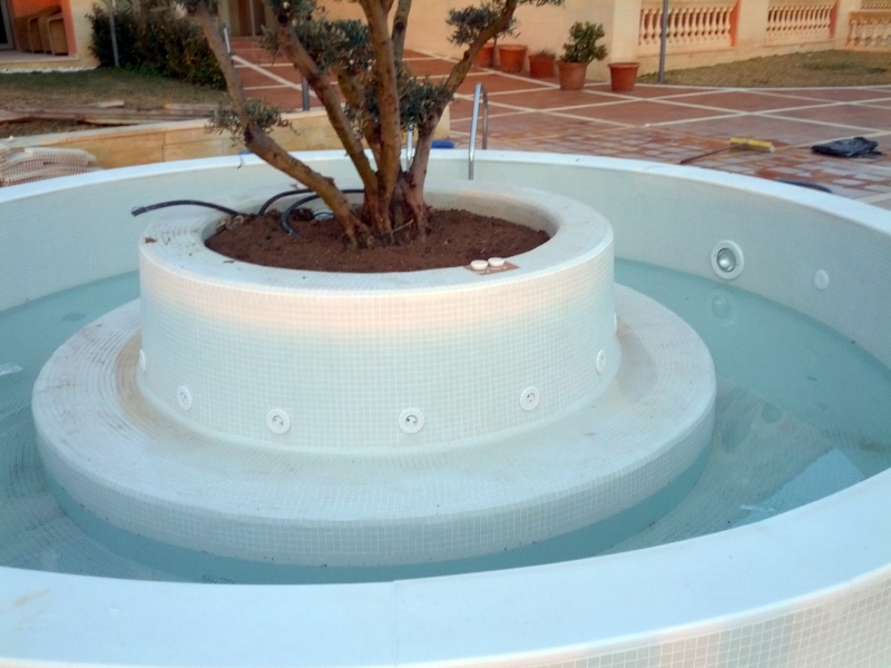 Foto: Jacuzzi Redondo Terminado de Depurpiscinas #315539 - Habitissimo