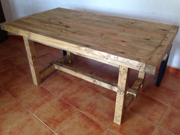 Foto: Mesa de Madera para Comedor de Bulldog Sofa #1683742 - Habitissimo Foto: Mesa de Madera para Comedor de Bulldog Sofa #1683742 - Habitissimo