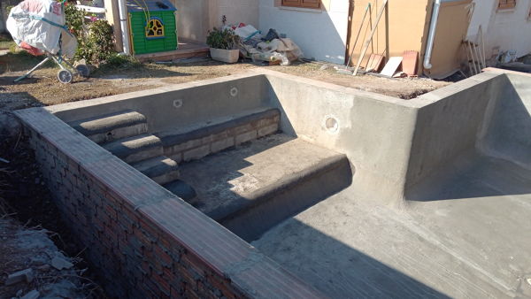 Foto: Piscina Gunitada y con las Estructuras Interiores de Technical ...