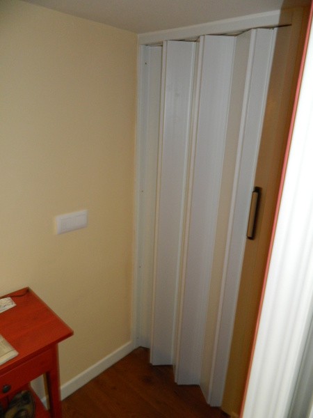 Foto: Puerta Habitación 1 de Reformas, Pintura, y Decoración Ivan