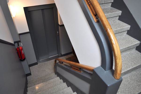 Foto: Renovación Tramo de Escalera Existente de 32LADRILLOS #1647086