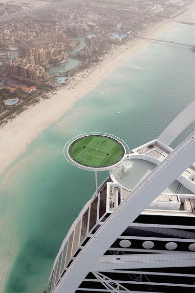 Tenis-en-hellipuerto-Abu-dabi