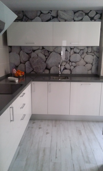 Foto: vista de cocina junto con suelos vinilo de grupo build xxi ... Vinilos suelos cocina