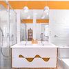 Baño estilo vintage en amarillo