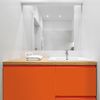 Baño juvenil con mueble en color blanco