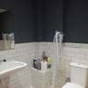 BAÑO LOCAL