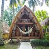Bungalow de madera tropical de alta densidad