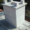 Chimenea de piedra en construcción