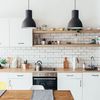Cocina estilo nórdico con baldas
