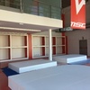 Detalle de tienda bicicletas acabada antes de limpiar
