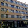 Edificio de viviendas, locales comerciales y aparcamiento.
