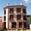 EDIFICIO DE VIVIENDAS Y GARAJE