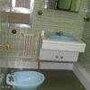 El mismo baño, ventana de mala calidad