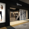 Fachada de local comercial de diseño. Stradivarius