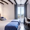 Habitación con vigas de madera