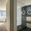 Reformar buhardilla en habitación de matrimonio, y baño retocar la cocina emplasteciendo paredes y pintando