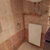 Instalación sin bidet vista de cerca