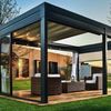 Jardín con pérgola