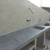Mueble de obra revestido de microcemento