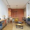 Oficina con pared de chapa galvanizada