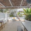 Pérgola con techo de cañizo