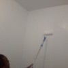 Pintando hueco de escalera después de tratamientos 